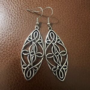 Paparazzi Silver Filigree Earrings